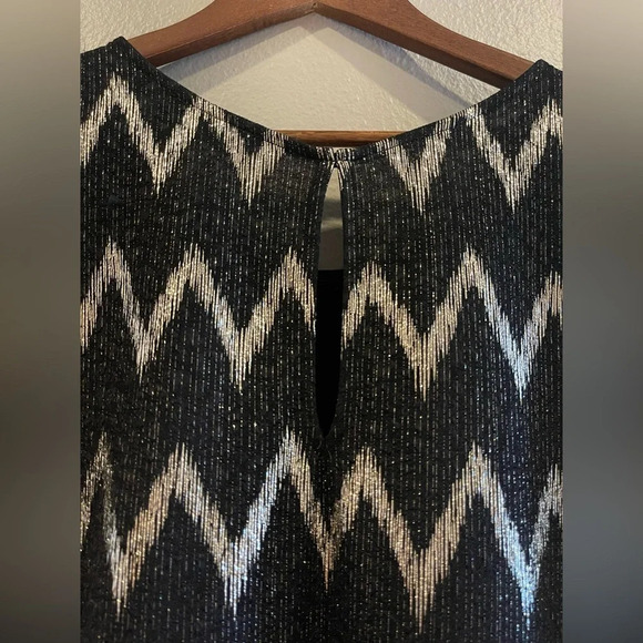 Zouk: Black and Gold Shimmer Chevron‎ Mini Dress Size Large - Picture 8 of 8